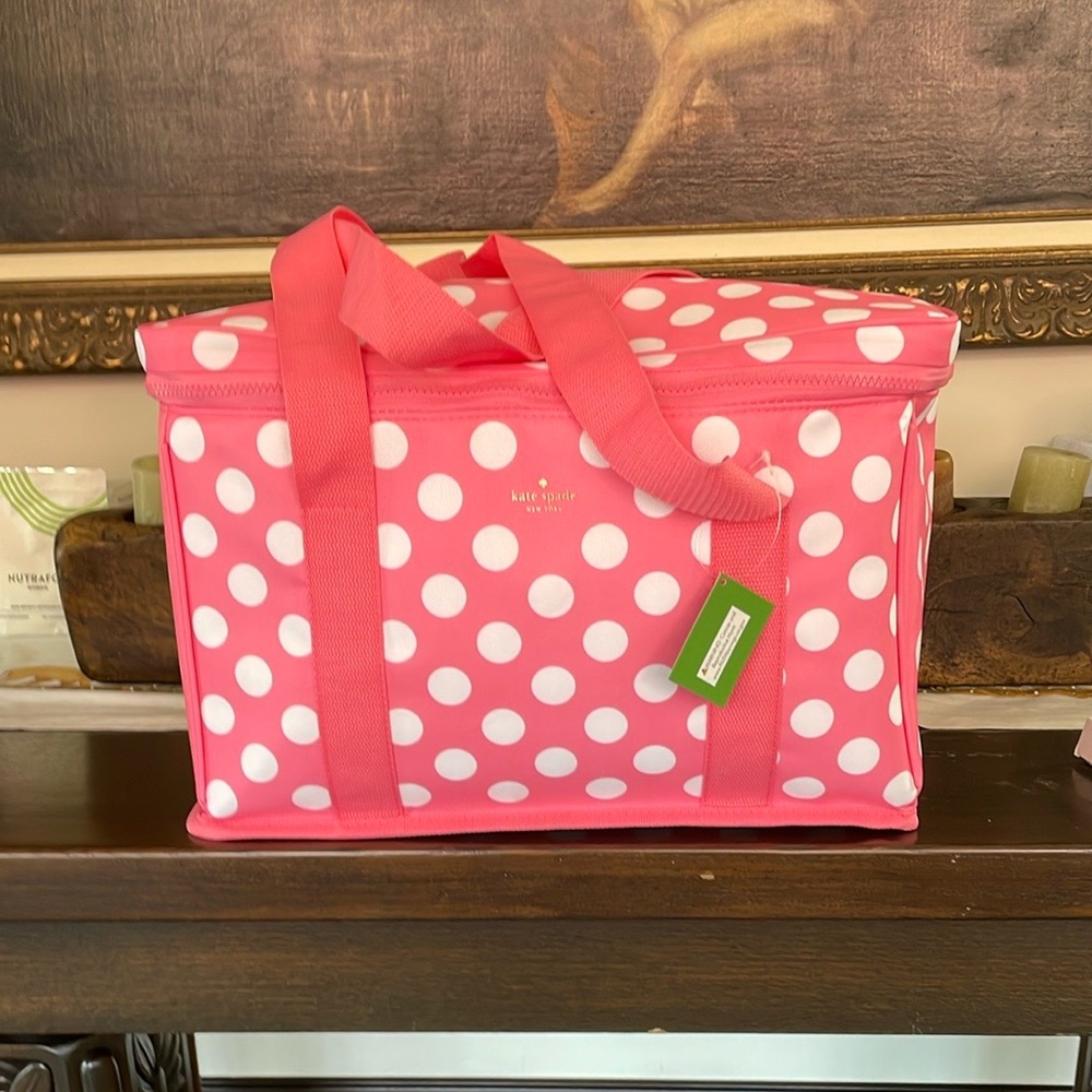 ⭐️HOST PICK🌟Gorgeous Kate Spade Pink and White Insulated Cooler Bag NWT - Picture 1 of 9